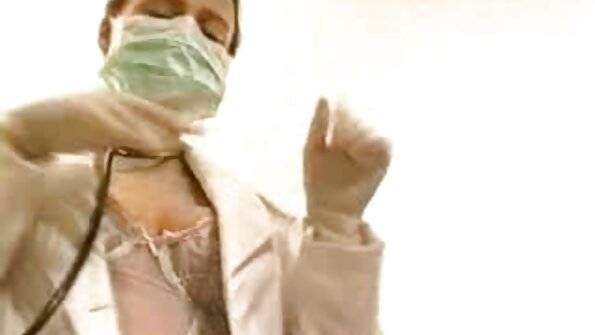 Picioare lungi super-fierbinte cu porno femei cu floci părul negru mama bâjbâie clitoris pe cam